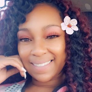 Meet your Posher, Brittney